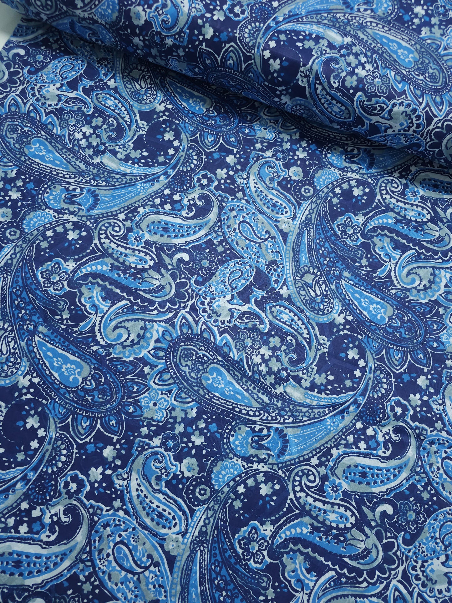 Blue Paisley 100% Cotton 94"