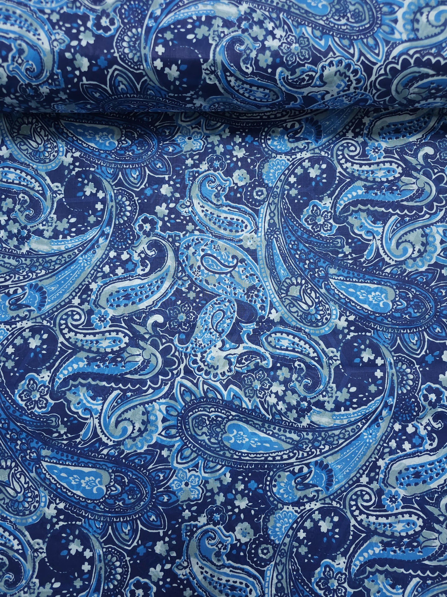 Blue Paisley 100% Cotton 94"