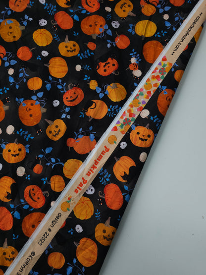 Pumpkin Party 100% Cotton - Robert Kaufman