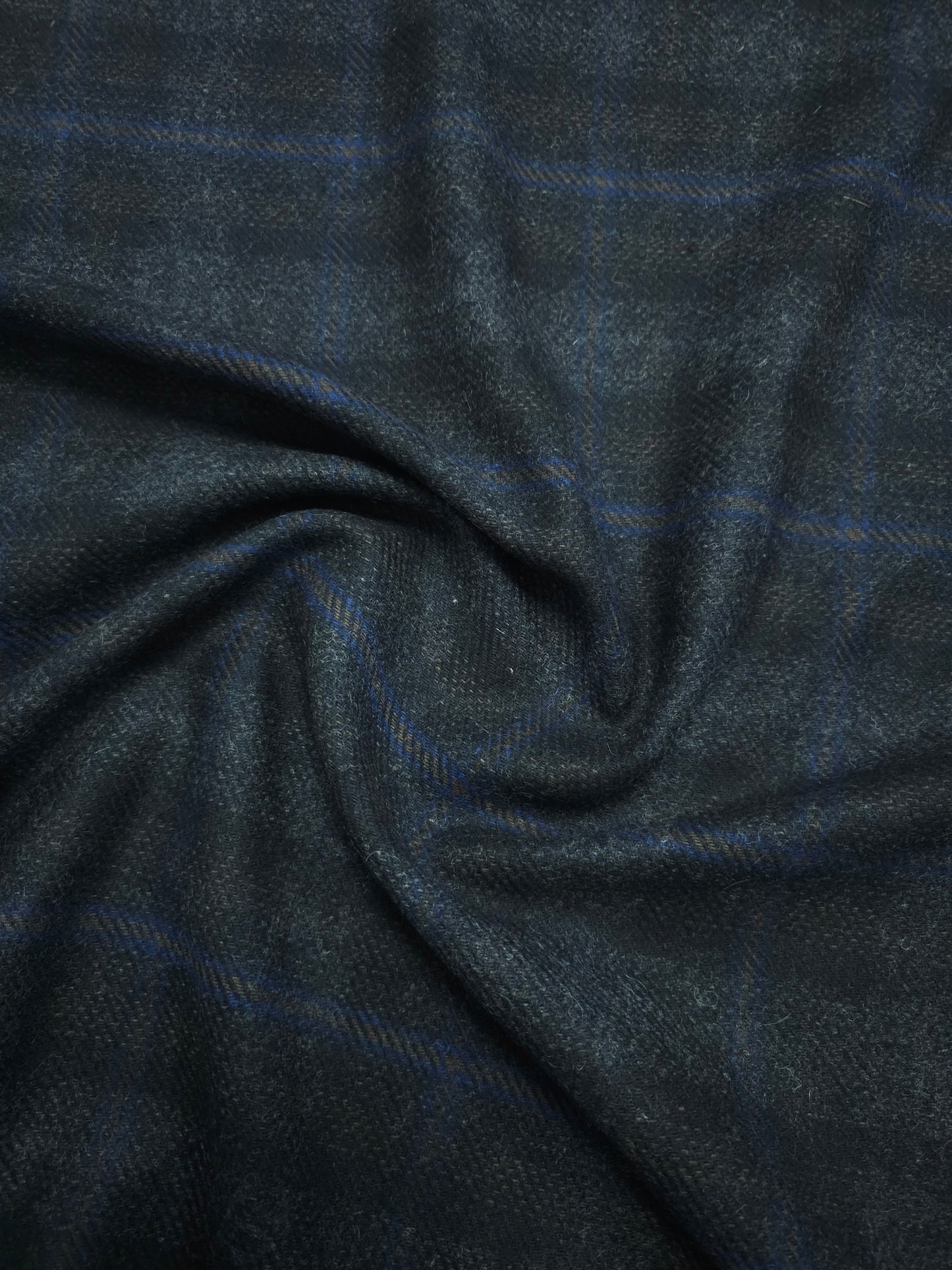 Charcoal/Blue Tartan Mediumweight Wool - 5m Piece