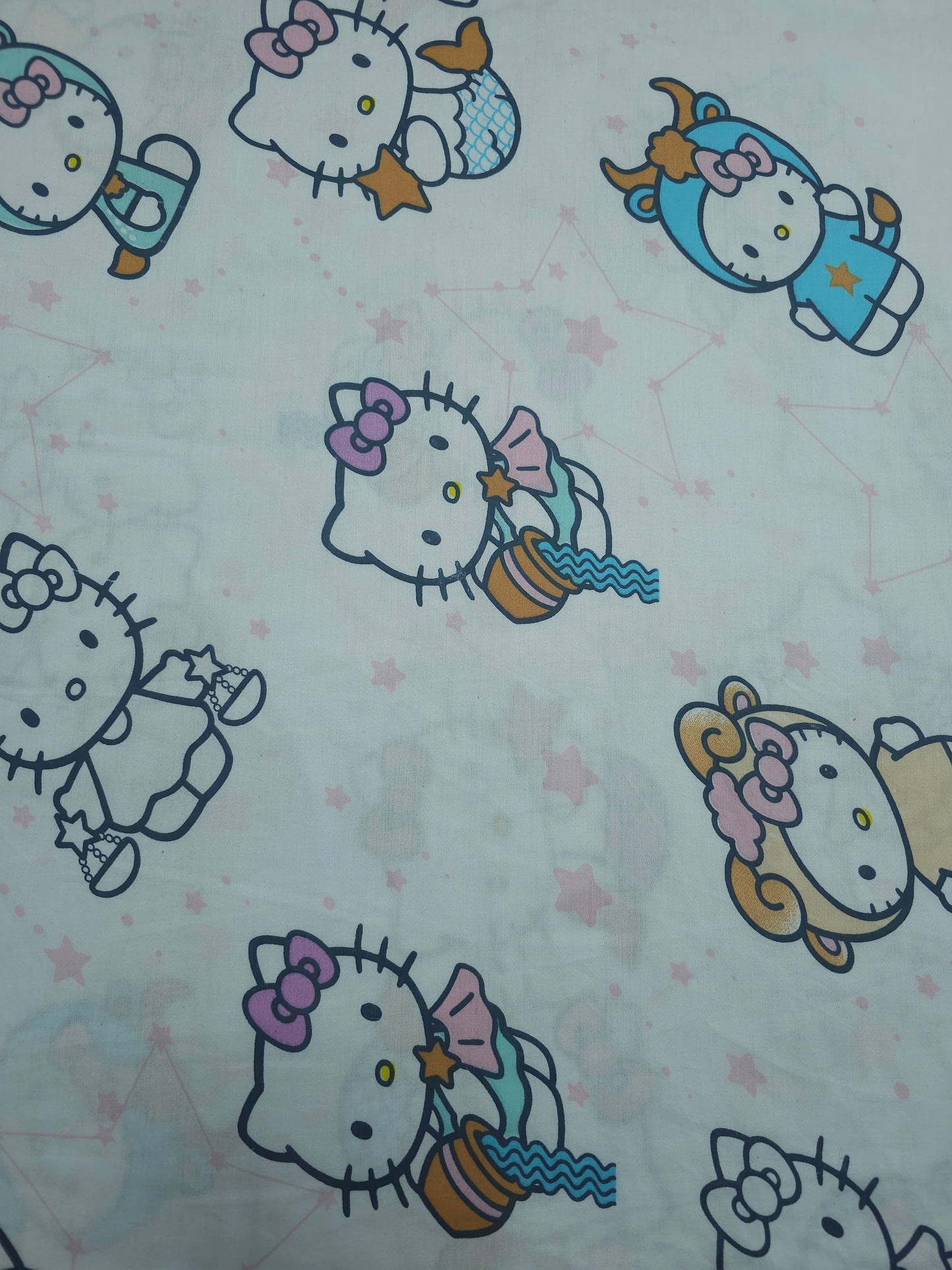 Hello Kitty Dress Up 100% Cotton 102"