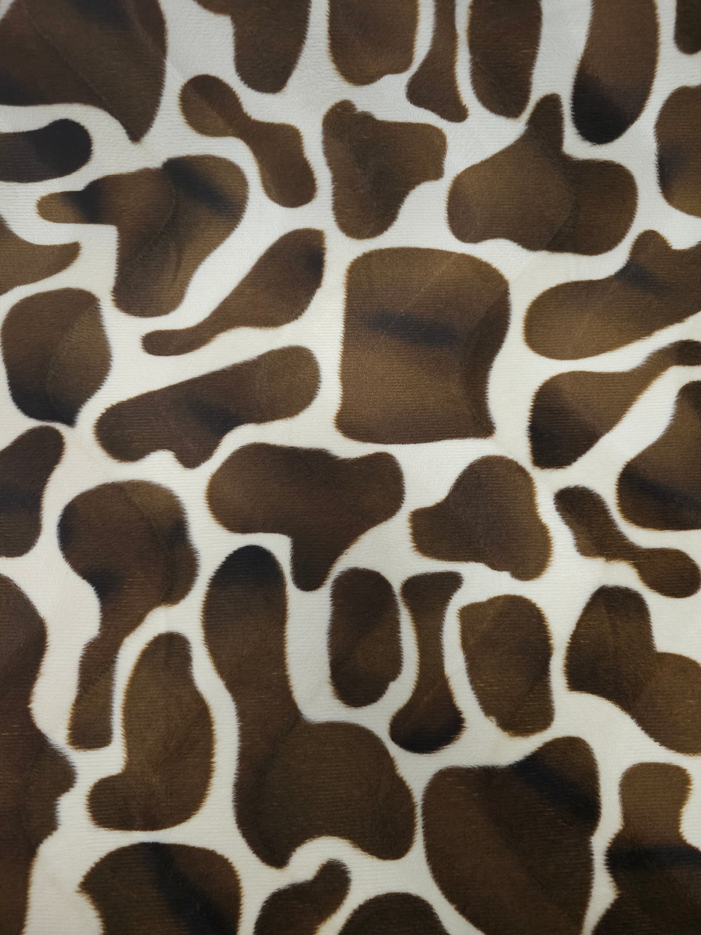 Big Giraffe Print Lightweight Velvet