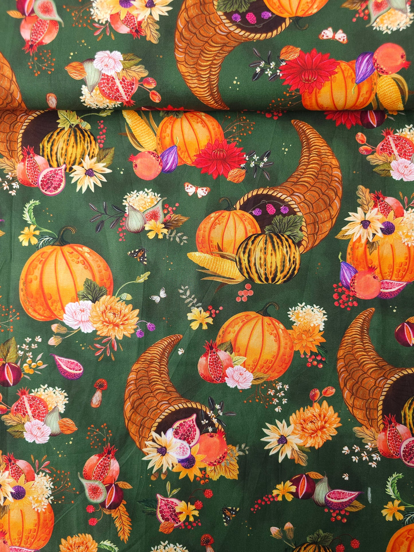 Pumpkin Harvest Festival 100% Cotton - Robert Kaufman